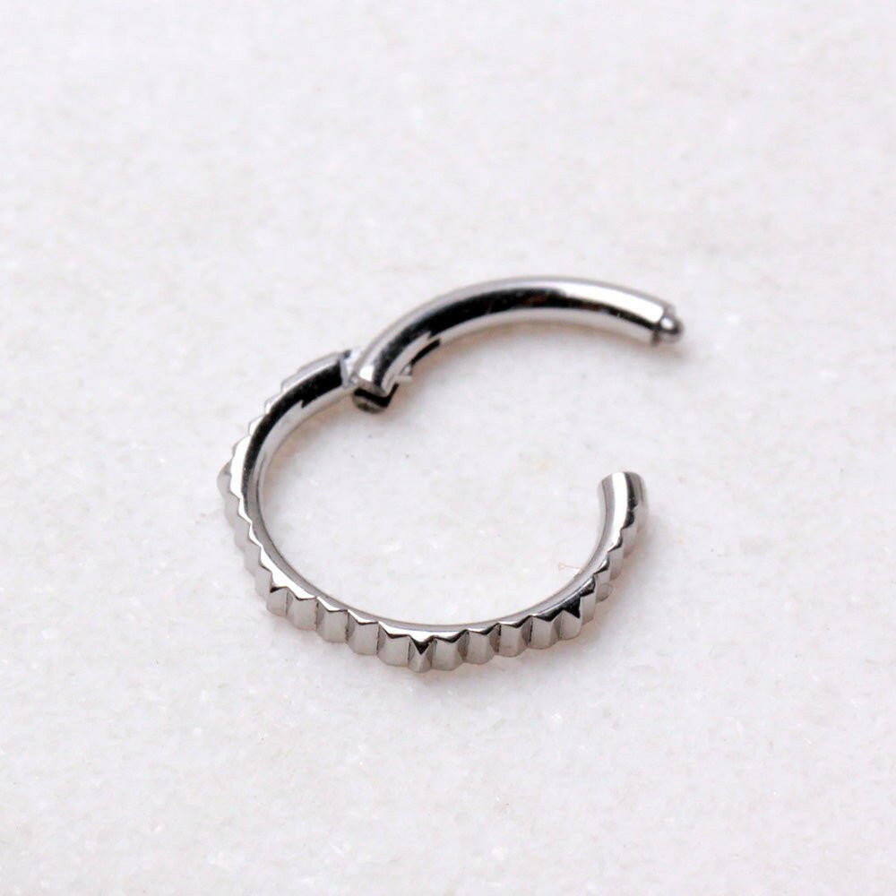 Octagonal Gear Design 316L Stainless Steel Hinged Clicker Ring Seamless Ring Impulse Piercings