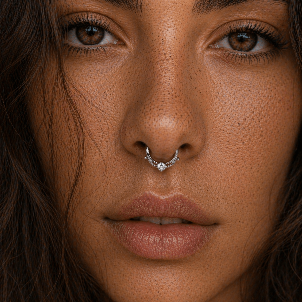 Royal Filigree Septum Clicker 16G Prong Set CZ