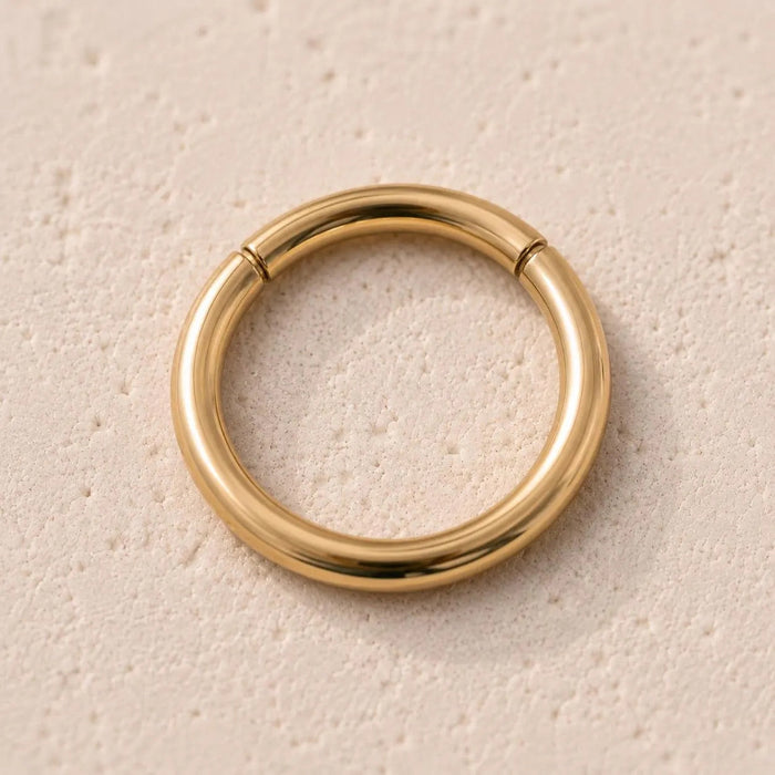 Clicker Rings 101: How to Choose the Right Size & Style