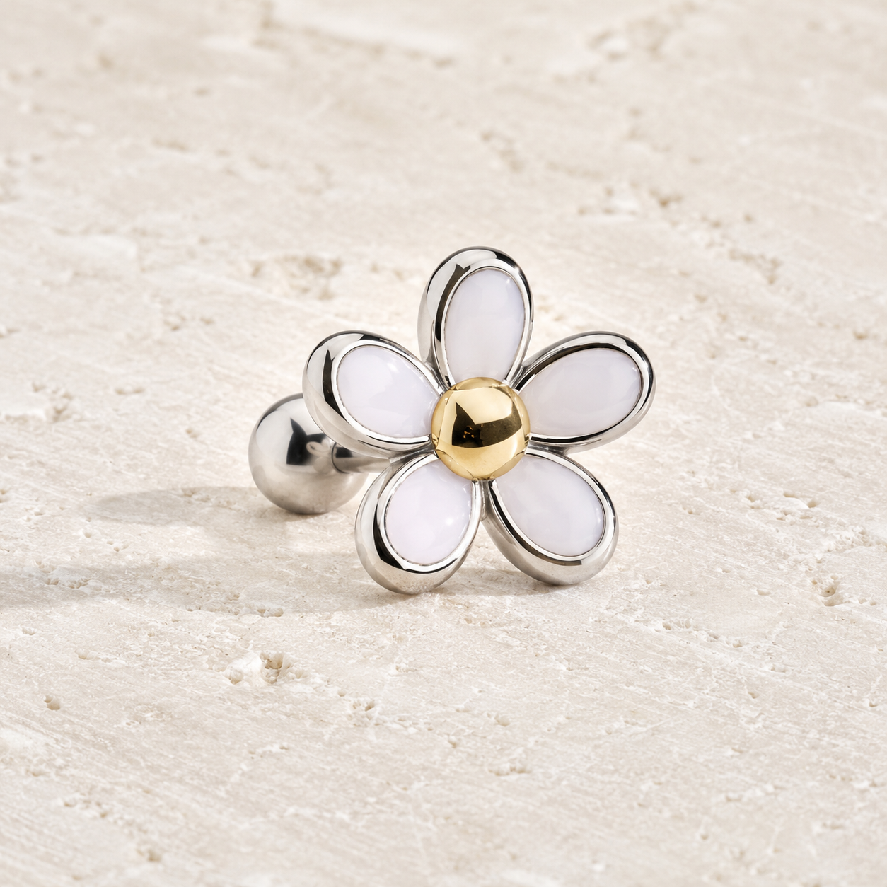 316L Surgical Steel Sweet White Daisy Cartilage Earring - Skin Metals