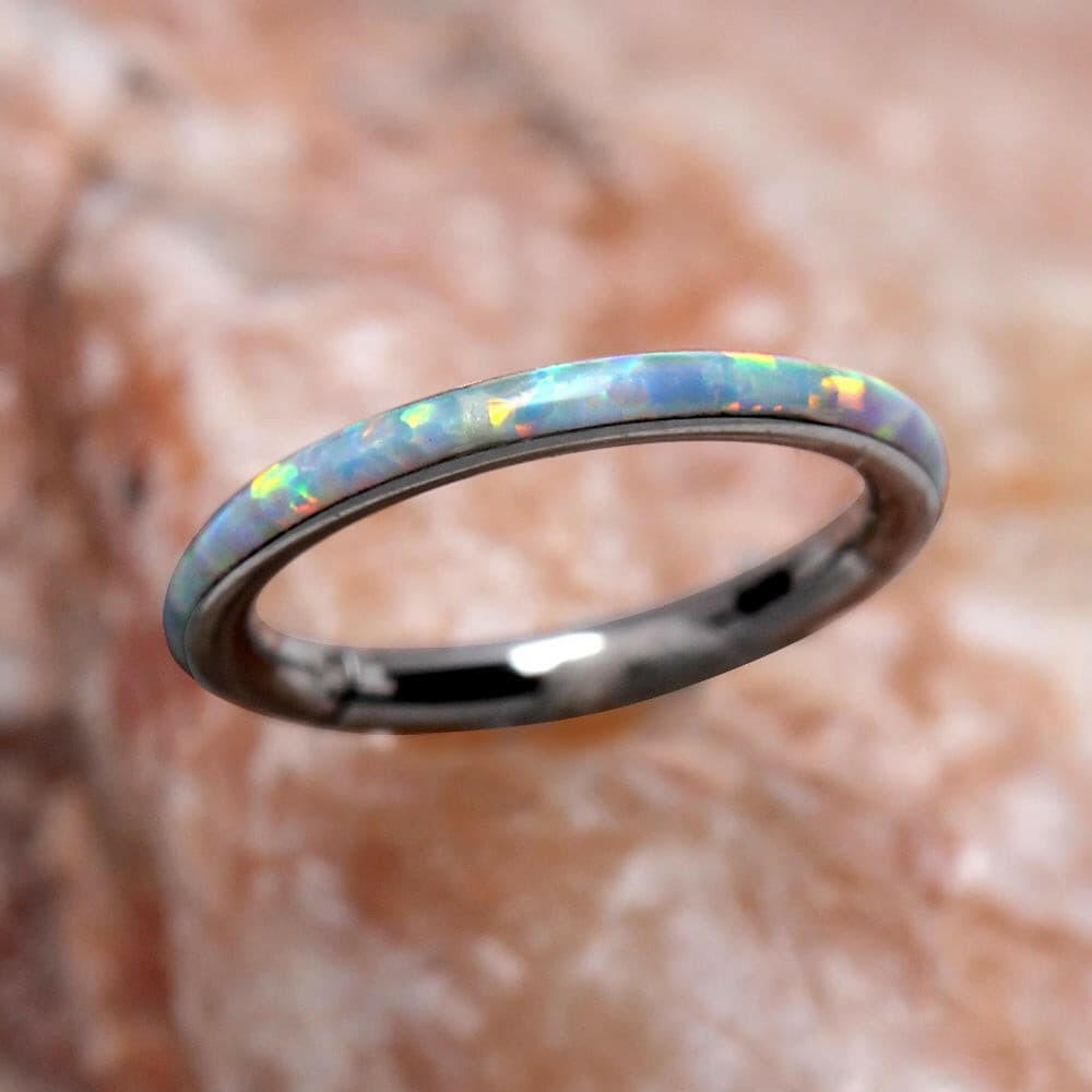 Seamless Opal-Studded Clicker Ring in 316L Stainless Steel Elegance Seamless Ring Impulse Piercings