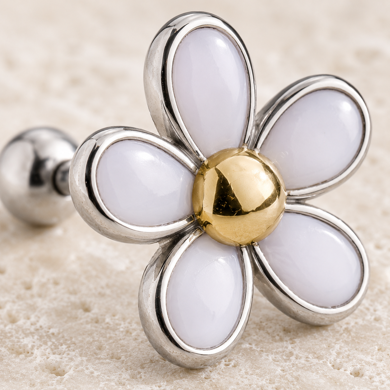 316L Surgical Steel Sweet White Daisy Cartilage Earring - Skin Metals