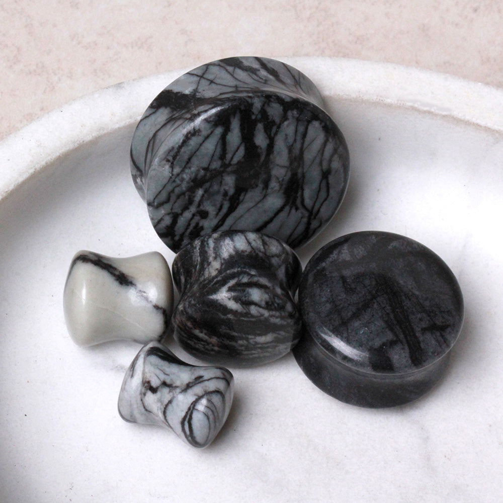 Natural Black Net Jasper Stone Saddle Plug Plugs Skin Metals
