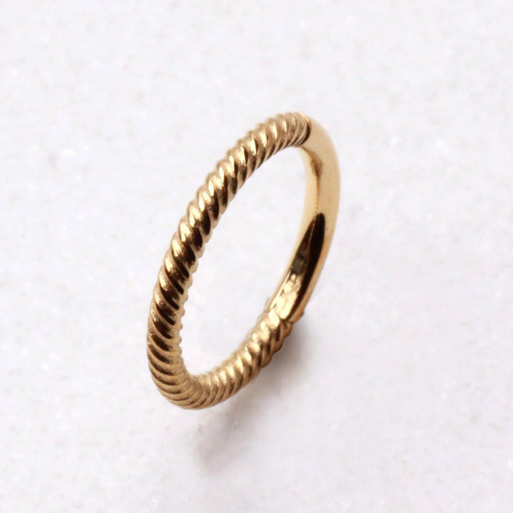 Gold Plated 316L Stainless Steel Rope Design Clicker Ring Captive Bead Impulse Piercings