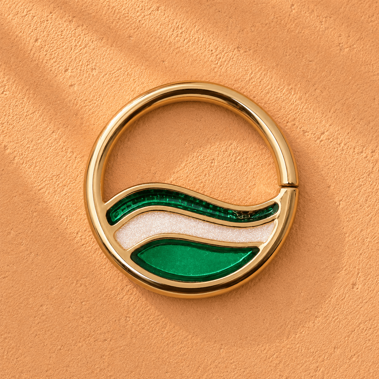 Side view of gold plated green wave seamless ring, 16G right side gap yellow gold enamel cartilage ring
