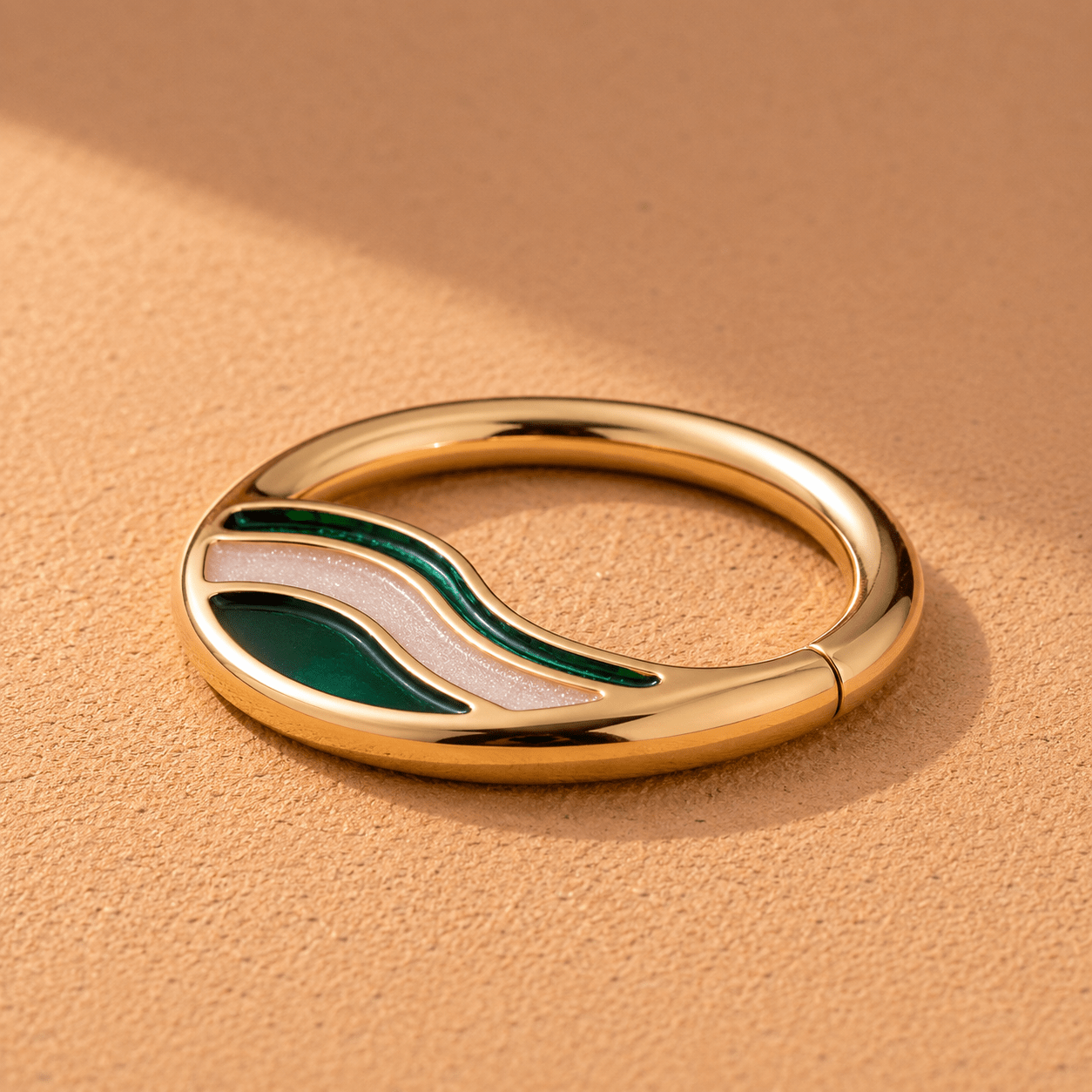 Gold green wave seamless ring size chart, 16GA 1.2mm thickness 10mm inner diameter measurements
