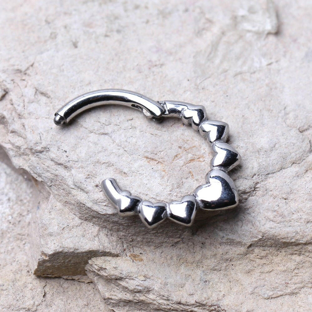 Heart-Shaped Seamless Hinged Clicker Ring in 316L Stainless Steel Seamless Ring Impulse Piercings