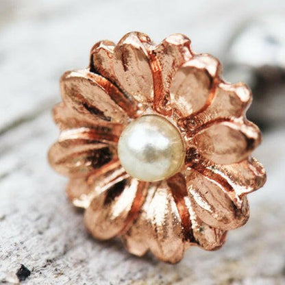 Rose Gold Plated Sweet Pearl Daisy Cartilage Earring Cartilage Earring Impulse Piercings