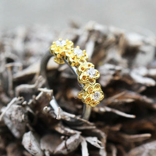 Stainless Steel Golden Flowers Seamless Circular Ring / Cartilage Earring Cartilage Earring Impulse Piercings